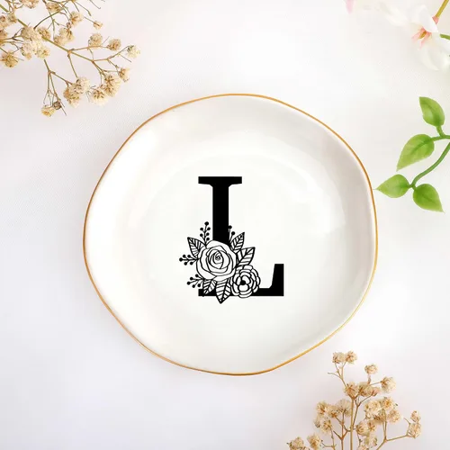 Vista 10 de JoycuFF Bandeja de cerámica con inicial M para joyas, regalos de novia para dama de honor, cumpleaños, compromiso, mejor amiga, mamá, abuela