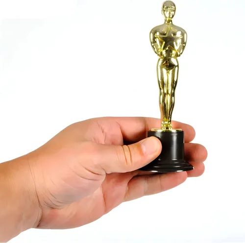 Vista 3 de Rhode Island Novelty - Estatua de plástico de oro de 6 pulgadas, una por pedido