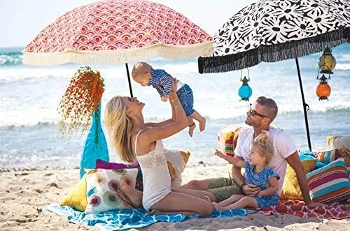 Vista 8 de Sombrilla de playa para arena, resistente al viento, con bolsa de anclaje de arena, portátil, flecos, bolsa de mezclilla, cuenta con parte inferior