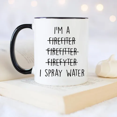 Vista 4 de YouNique Designs Taza de bombero, 11 onzas, regalos de bombero para hombres y mujeres, divertida taza de bombero, regalo de broma de graduación