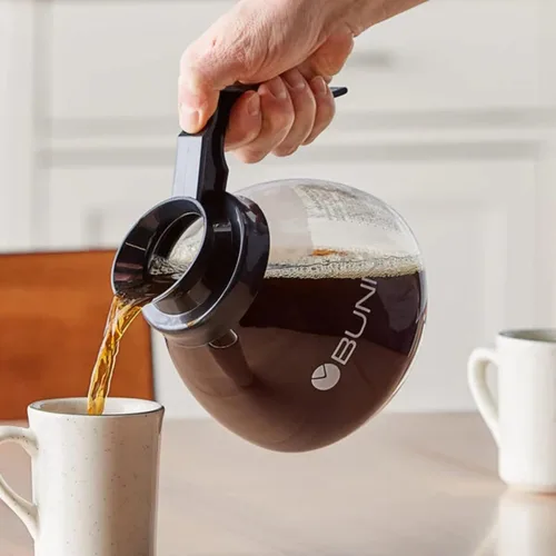 Vista 3 de BUNN Decantador/jarra de café regular negro - nueva forma de diseño de vidrio - mango ergonómico - capacidad de 12 tazas