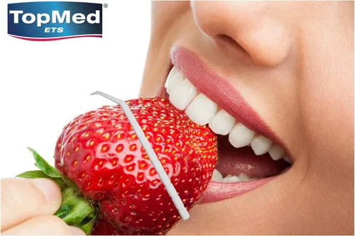 Vista 2 de Palillo de dientes de plástico con ángulo para el cuidado bucal con ángulo de 360 unidades (paquete de 2)
