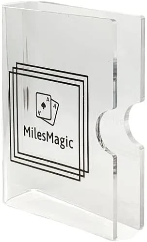 Vista 3 de MilesMagic Fontaine - Carrots Limited Carrots V3 Edition Cardistry Rare Deck de Zach Mueller con clip protector de tarjetas acrílico transparente