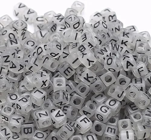 Vista 4 de 1000 piezas de cuentas cuadradas luminosas con letras, cuentas de cubo que brillan en la oscuridad, cuentas de letras luminosas acrílicas, cuentas