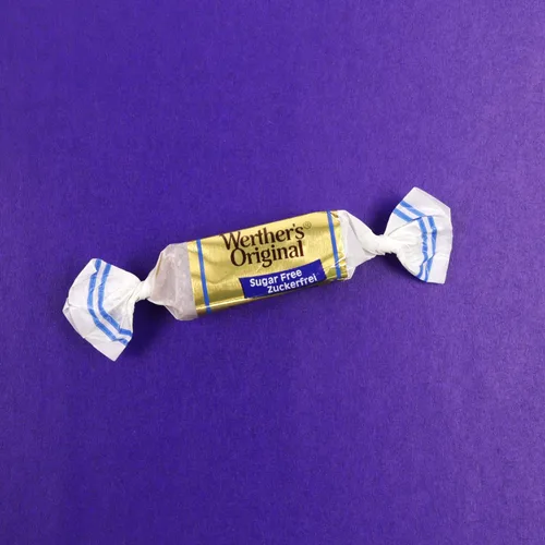 Vista 4 de Werther's Caramelos masticables sin azúcar, piezas envueltas individualmente, golosinas de relleno de caramelos, 1.46 onzas (paquete de 4)