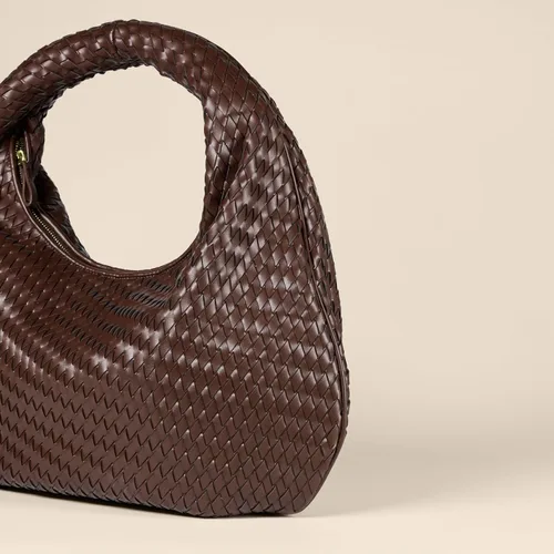 Vista 4 de Amazon Essentials Bolso de hombro tejido para mujer