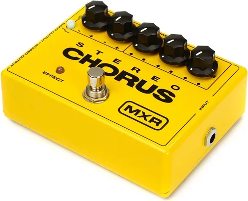 Vista 4 de MXR M134 Stereo Chorus Pedal de efectos de guitarra analógica + cables
