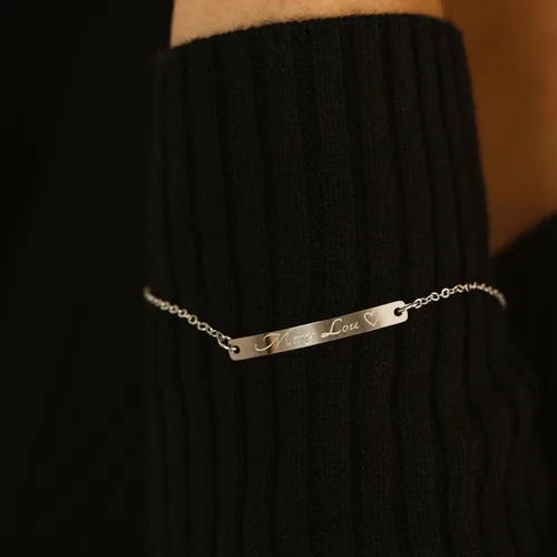 Vista 2 de Petite Boutique Pulseras personalizadas para mujer, regalos personalizados para mujeres, joyería con nombre para mujer, pulsera con nombre, joyas