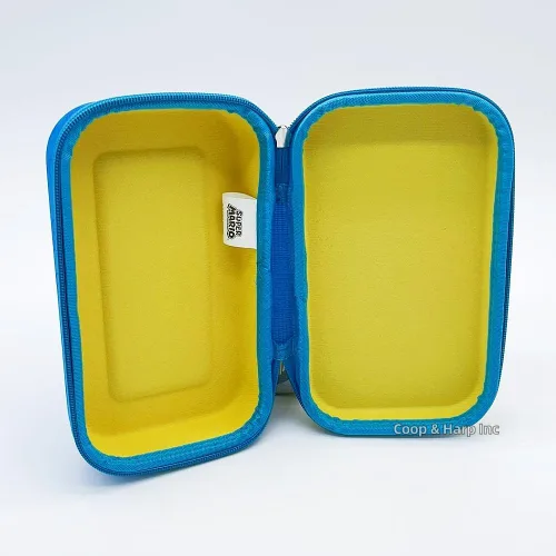 Vista 4 de Innovative Designs Estuche para lápices de EVA moldeado Super Mario Azul