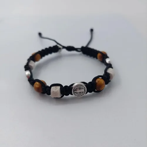Vista 5 de Pulsera Medjugorje, Pulsera Rosario de Piedra Natural, Hecho a mano en Medjugorje, Cuentas de Piedra, Cuentas de Madera, Medalla Virgen María