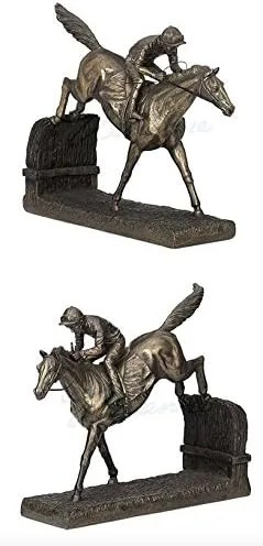 Vista 2 de Veronese Design "Estatua de aterrizaje de caballo Acabado en bronce de metal fundido en frío