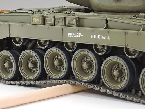 Vista 7 de Tamiya 35254 1/35 US Medium Tank M26 Pershing Kit de modelo de plástico
