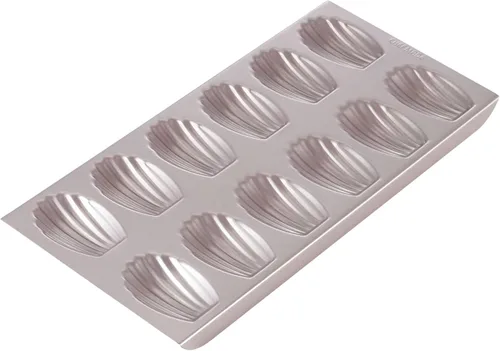 Vista 14 de CHEFMADE Juego de Moldes Mini para Pasteles Madeleine, 4 Piezas de 3 Pulgadas Antiadherentes con Forma de Concha Esférica Madeleine para Hornear