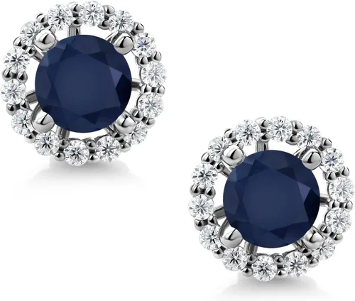 Vista 2 de Gem Stone King Aretes redondos de plata de ley 925 con zafiro azul y moissanita blanca y moissanita blanca para mujer