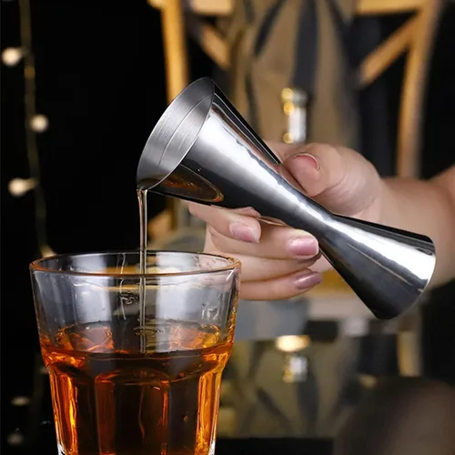 Vista 4 de Jigger de cóctel doble con medidas en el interior, 2 oz 1 oz Jigger para barman, herramientas de acero inoxidable 304 para bar, hogar, barman