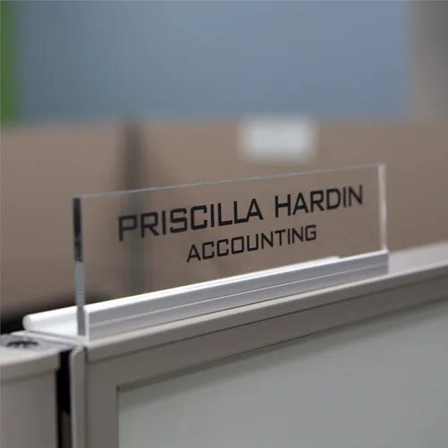 Vista 2 de Placa de identificación personalizada para cubículo de oficina. Soporte de aluminio moderno - 4 colores de placa (transparente transparente)