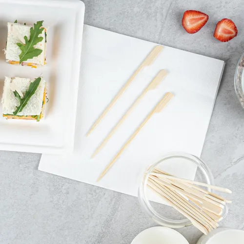 Vista 12 de Restaurantware Pinchos de bambú de 5.9 pulgadas, 100 púas de bambú desechables resistentes – Cabeza de paleta resistente de bambú para aperitivos